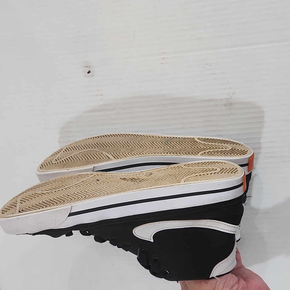 Nike Court Legacy Mid Women's Black and White High-Tops Size 9 - Picture 10 of 10